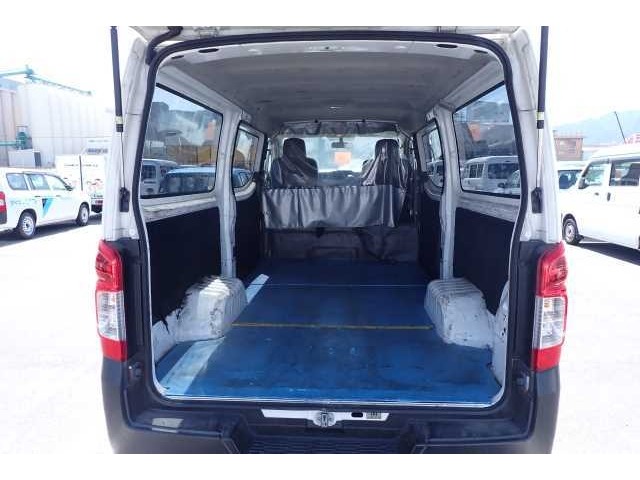 2014 NISSAN CARAVAN VAN